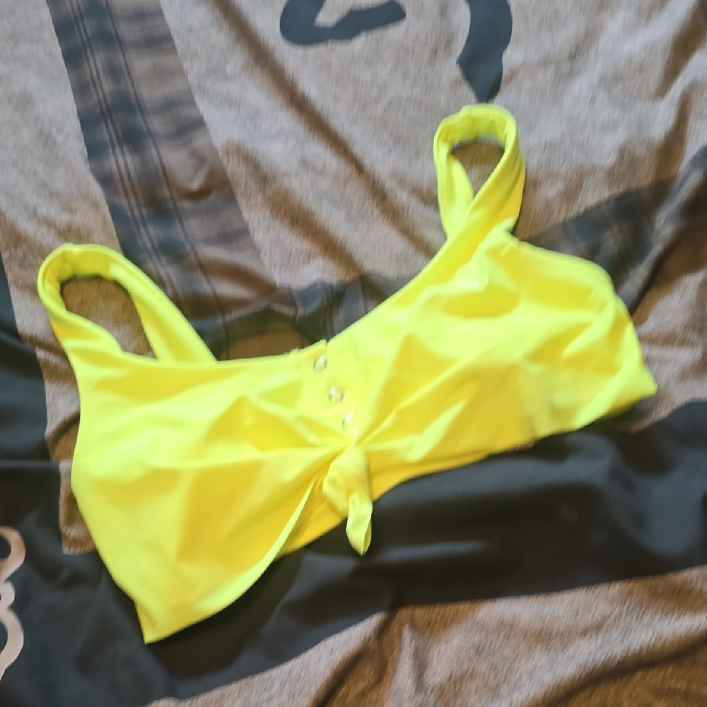 No Boundaries Neon Yellow Swim Top with Front Tie New Wot Medium - Picture 5 of 5